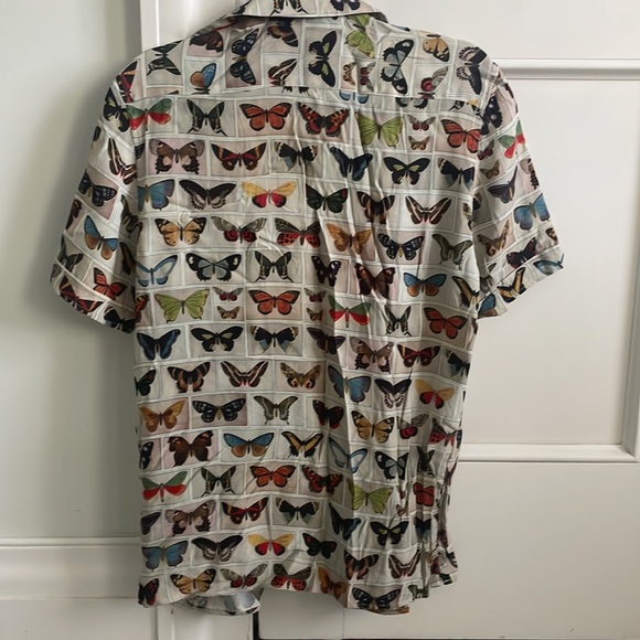 Butterfly print button down - Picture 3 of 3